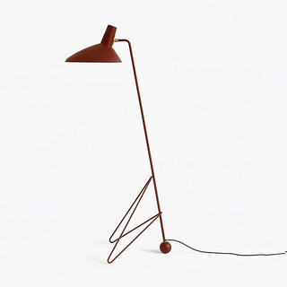 Svelte Noir Sculptural Metal Floor Light