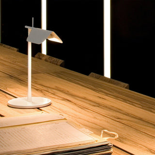 Span Minimalist Iron LED Table Light