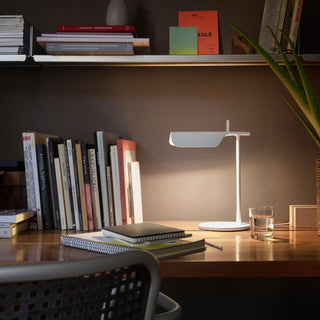 Span Minimalist Iron LED Table Light