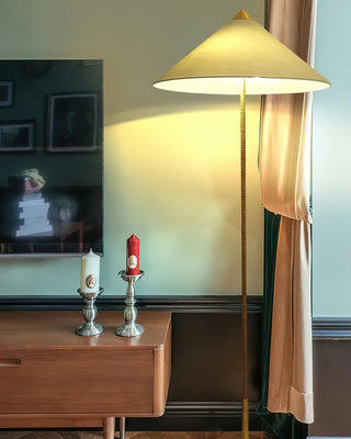Tynell Minimalist Metal Floor Light