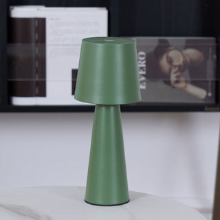 Villeroy Black Aluminum Table Lamp