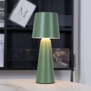 Villeroy Black Aluminum Table Lamp