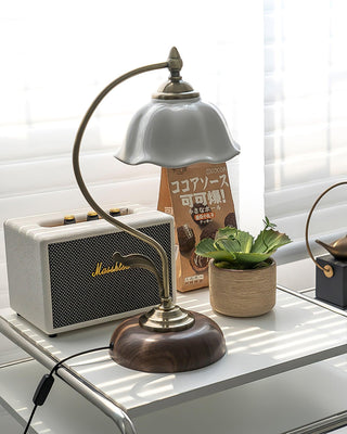 Flora Retro Ceramic Table Lamp