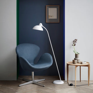 Slope Minimalist Metal Floor Lamp