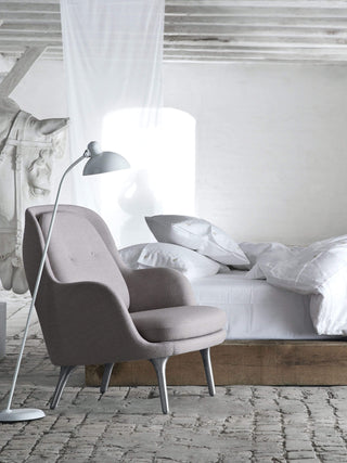 Slope Minimalist Metal Floor Lamp